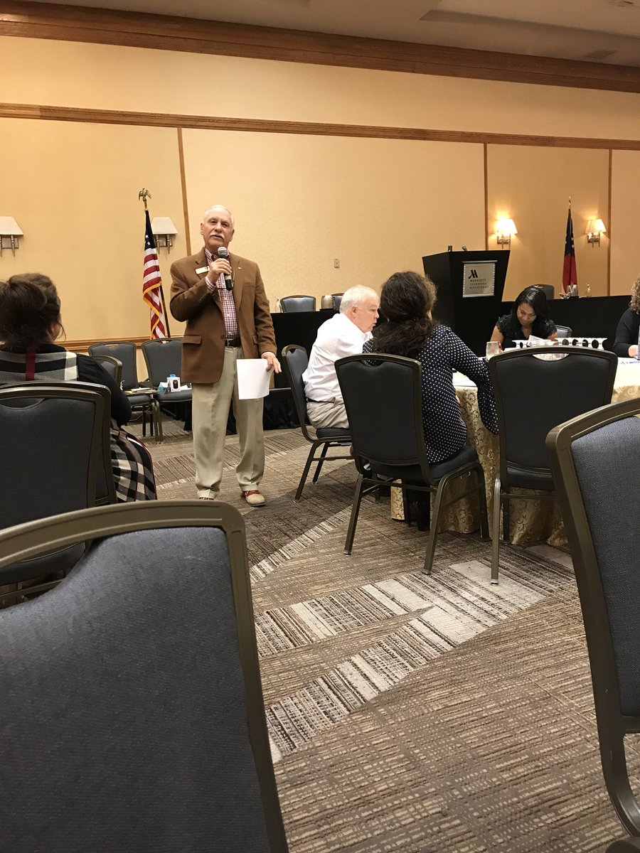 GAESPrincipals's tweet photo. #gaesprincipals #generalmeeting Recognition, Reports, Facebook, Twitter #conference17 https://t.co/lZmA0oYo0A