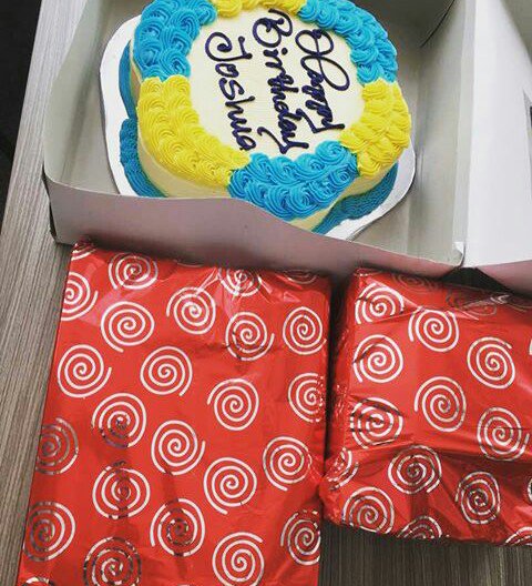 DorcasCancer's tweet photo. Mini-celebration with Joshua and mum. #tdcfbirthdays #cancerngo #doingitforthekids #childhoodcancer #cancer https://t.co/Y0CkHhL8aB