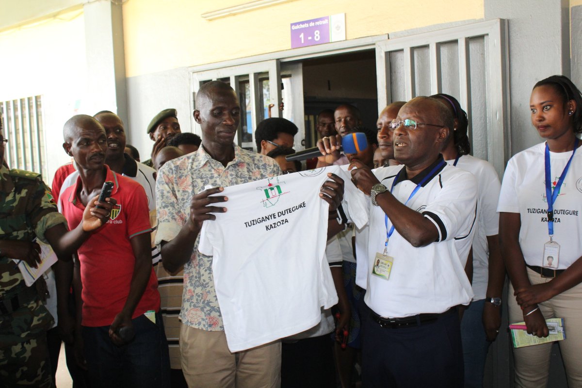 Icivugo ca #CECAD : "Umuheto Utsinda Ubukene". 
Icivugo ca 3/11/2017: "Tuziganye Dutegure Kazoza".