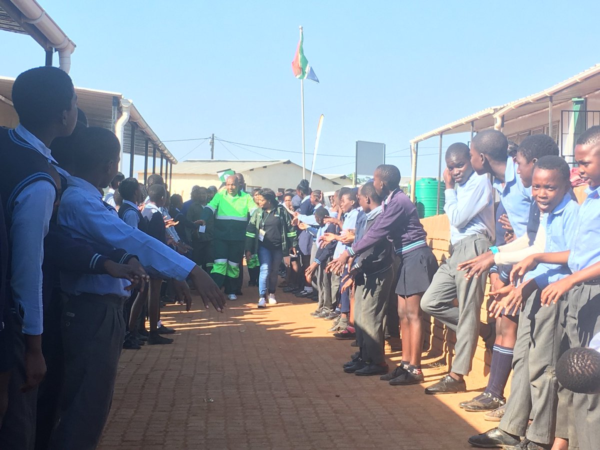 environmentza's tweet photo. Day 2 of the #ECEL07 wrapped up with MEC Vusi Shongwe, Green Scorpions &amp; @Mpumalanga DARDLEA handing over sanitary kits to Boschrand School. https://t.co/pVX1W91P0S