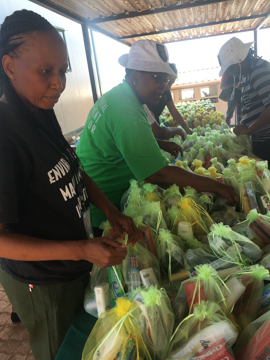environmentza's tweet photo. Day 2 of the #ECEL07 wrapped up with MEC Vusi Shongwe, Green Scorpions &amp; @Mpumalanga DARDLEA handing over sanitary kits to Boschrand School. https://t.co/pVX1W91P0S