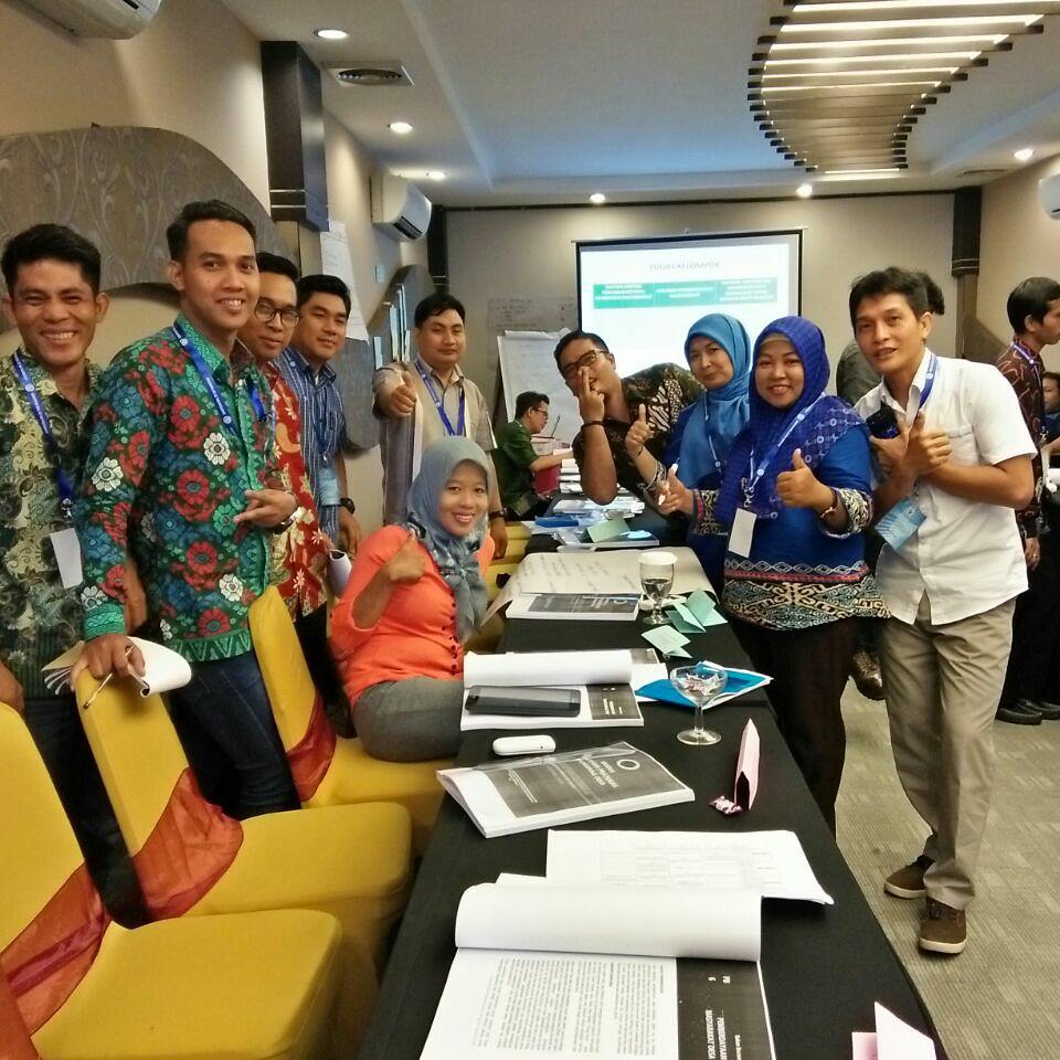BuldaniPDP's tweet photo. @RayadiKarsa @jokoleksono1781 @EkoSandjojo @anwsanusi @taufikmadjid71 @fachrilabalado Pelatihan pratugas pendamping desa thn 2017di p.raya https://t.co/mAt0AhzgTF