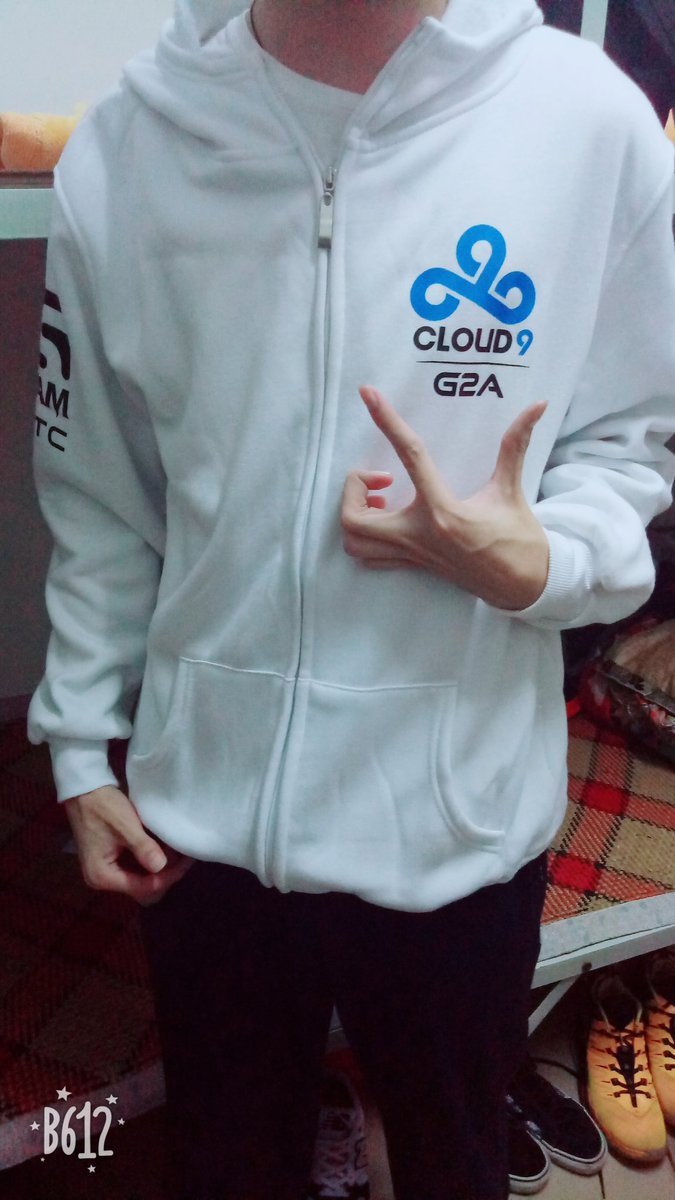 SWAT__Ming's tweet photo. I love C9 https://t.co/2C1KIBvYOJ