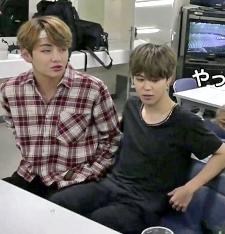bestpromogems's tweet photo. so hm here we go again #vmin https://t.co/i41vfKa7yj