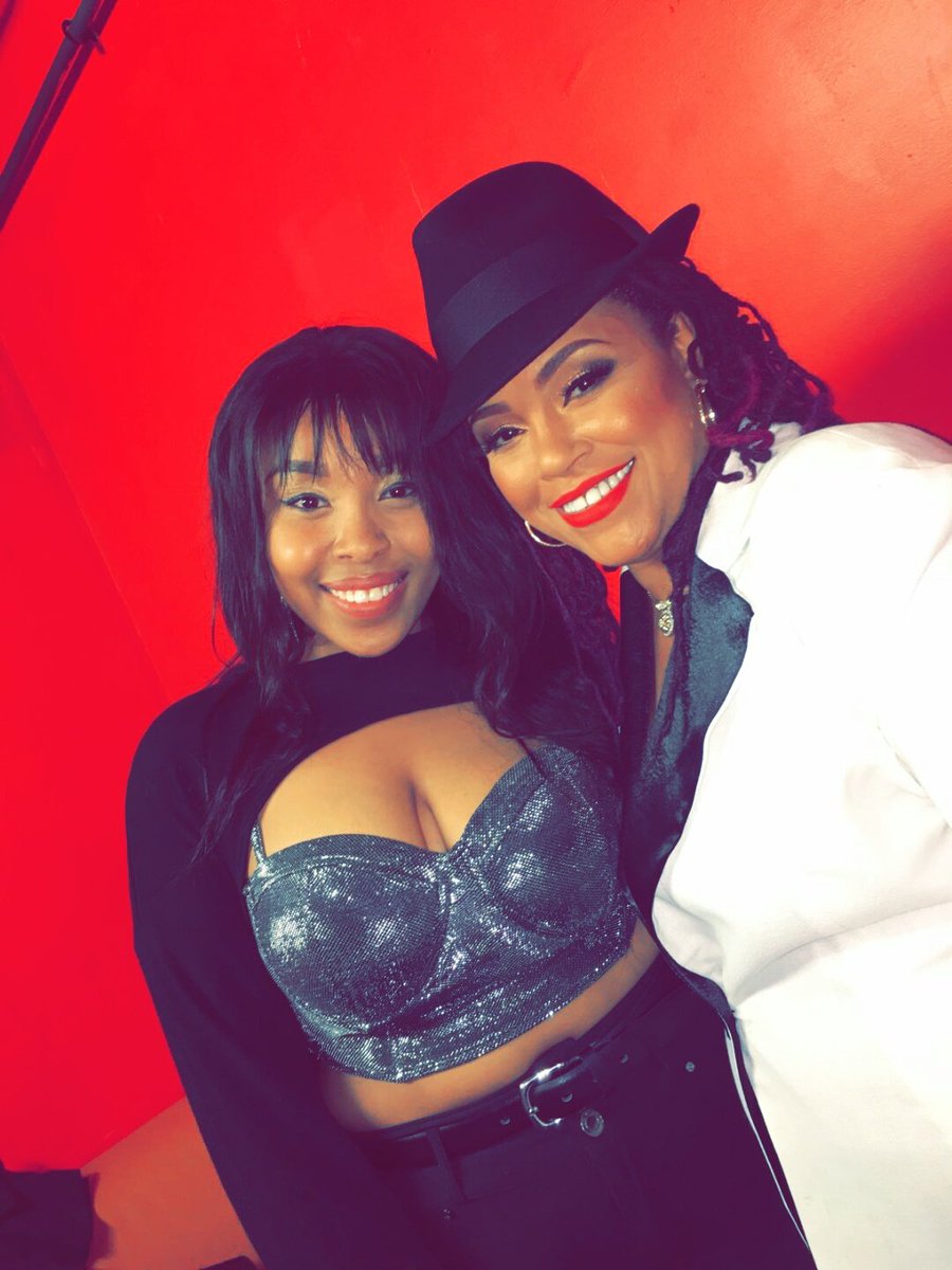 BritDavisMusic's tweet photo. @MichieBadgalMee ❤🎈🎉 https://t.co/iQf1zlBOX4