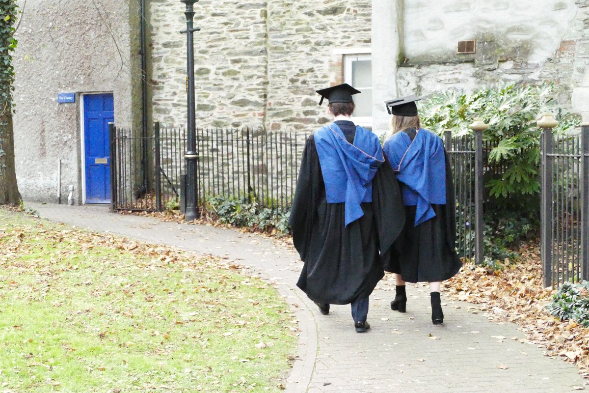 JulesItsjules's tweet photo. #cornwallgrad17 The best day! https://t.co/oix8i51NEf