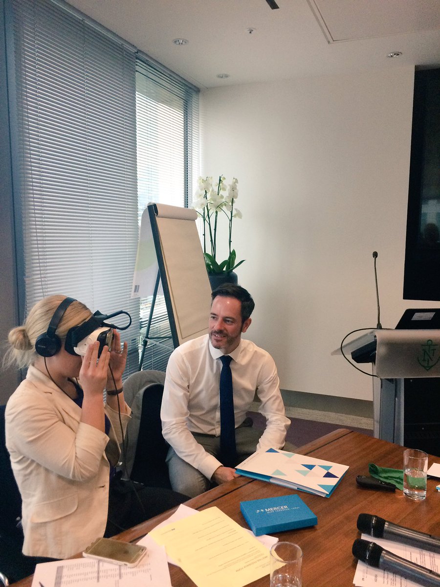 Virtual reality standing in someone else's shoes @UKMercer bringing innovation to build inclusive networks #Vangard #diversity