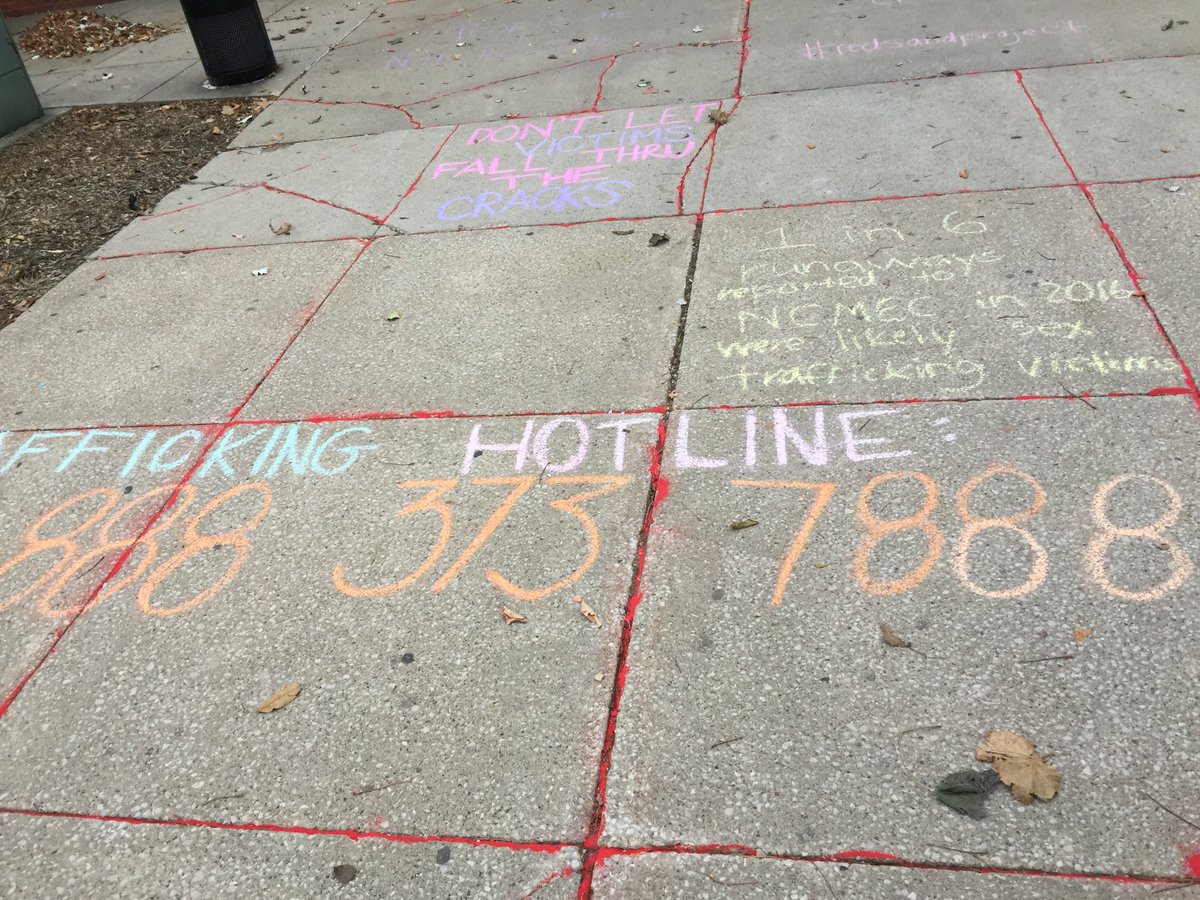 MsEWhitehead's tweet photo. If you see something, say something. Save a life. End slavery. #RedSandProject #fdtaht https://t.co/guHwkNTzx3
