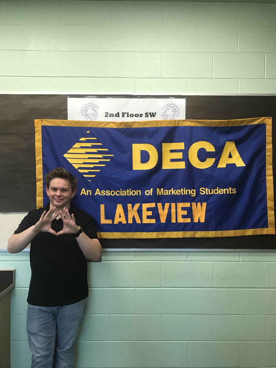 LAKEVIEWDECA1's tweet photo. Our Vice President of career development Charles Philp is showing off his DECA diamond on the 7th day of #DECAMonth https://t.co/894KusHDos