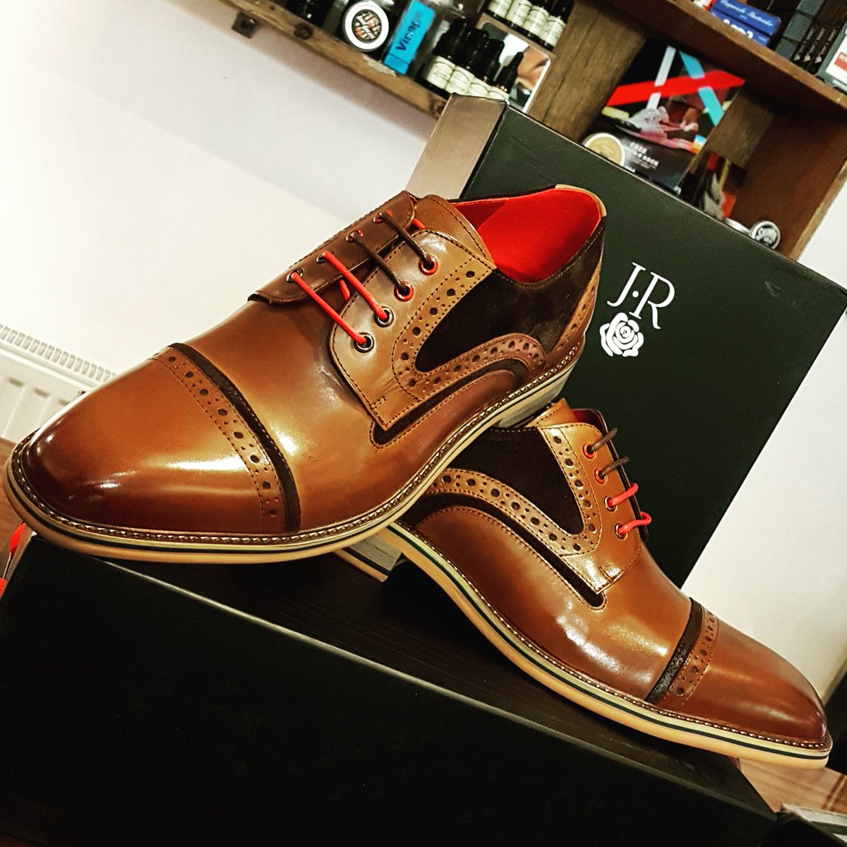 chapterwear's tweet photo. New Justin Reece shoes £85.
#chapterclothing #chapterwear #leamington #leamingtonspa #leam #loveleam #justinreece https://t.co/bFSnlLjpf3