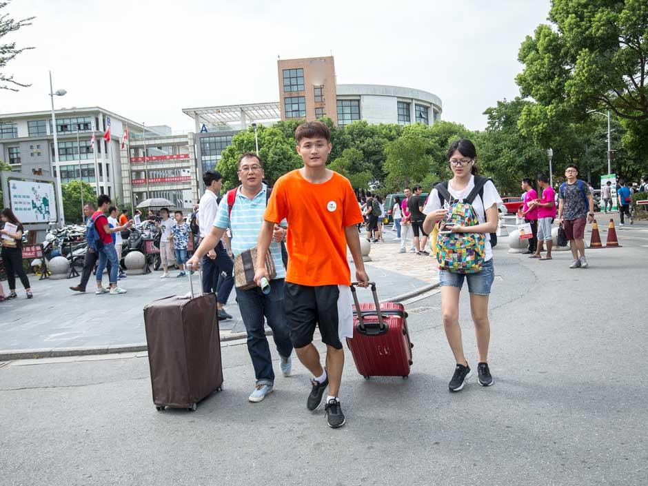 Go2AssignmentAu's tweet photo. Run back to your family this weekend &amp; leave assignments to us.Visit : https://t.co/yxoUUNxlII
#studenthelp #assignmenthelp https://t.co/dCMZXLQ7Pf