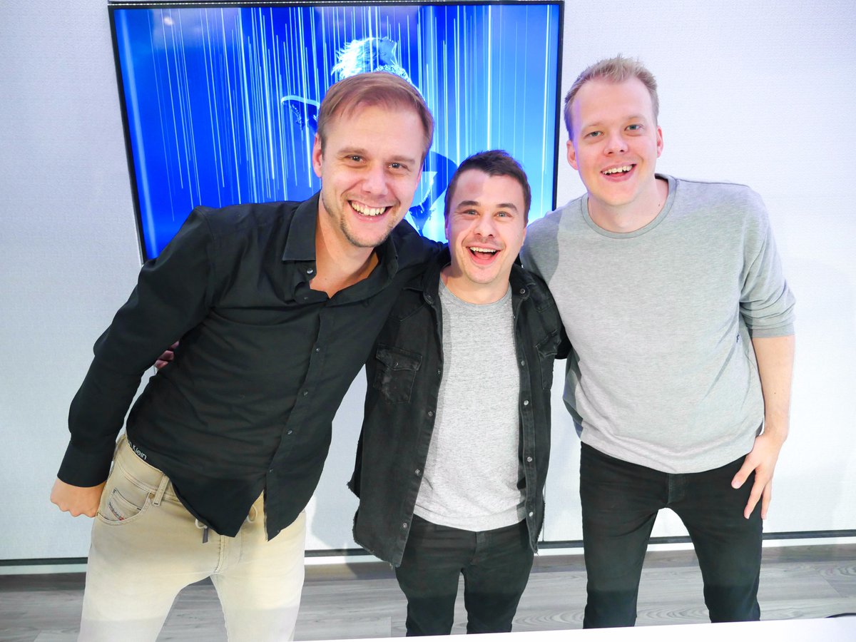 avbstuff's tweet photo. Tw AvB: Great to have you in the studio @BenGoldMusic! #ASOT838 https://t.co/baUiKvjJ11 https://t.co/p9DvtjRiqN