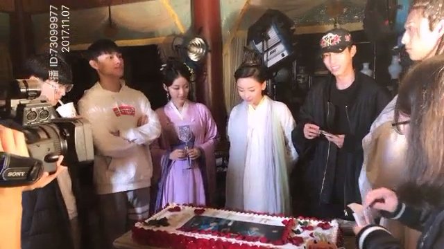 mingle_0702's tweet photo. 171107 【明望】#于文文1107生日快乐#_직방 연지채 여주 생일(24min, 144mb)

https://t.co/VJiPYX7lzi
https://t.co/ppk58lq7TQ https://t.co/7JUCBlkkrF