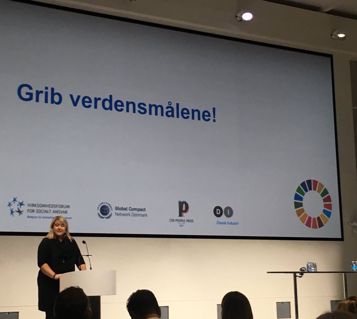 Mlboettger's tweet photo. Stolt over at lancere Den Sociale Beregner på vegne af VFSA, CABI og STAR på konferencen Grib verdensmålene hos DI #DKSDG #dksocial #dkpol https://t.co/bvmJROUJbp