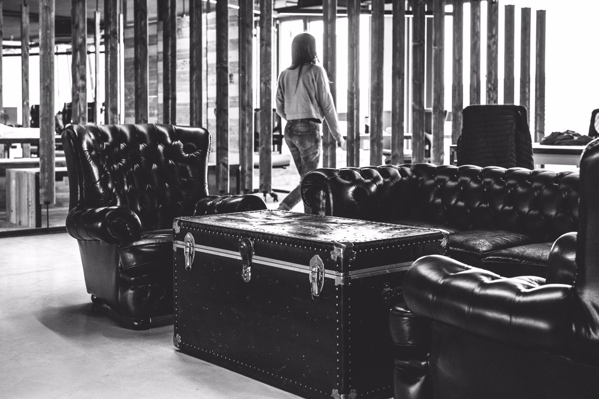 Un ambiente di lavoro stimolante aiuta la produttività e la collaborazione. <a href="/ninjamarketing/">Ninja Business School</a> ci prende come esempio: bit.ly/2zCs9rl