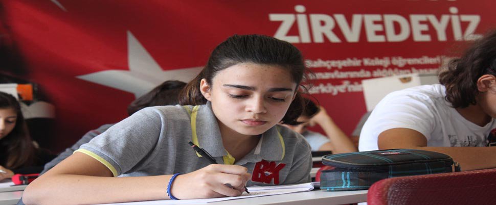 bahcesehir_k12's tweet photo. ''Yeni sistemin ilk provası 101 kampüste aynı anda yapıldı'' | https://t.co/jskc8mC0qN https://t.co/V5jbaos7r1