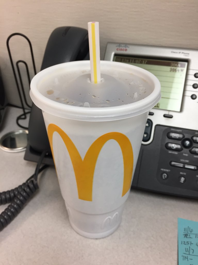 OzleyA's tweet photo. @Lauren_Dunc My Boss is truly the best. Nothing puts a smile on my face like a McDonald’s Coke #mybossisthegreatest https://t.co/1cPfWOYwNO