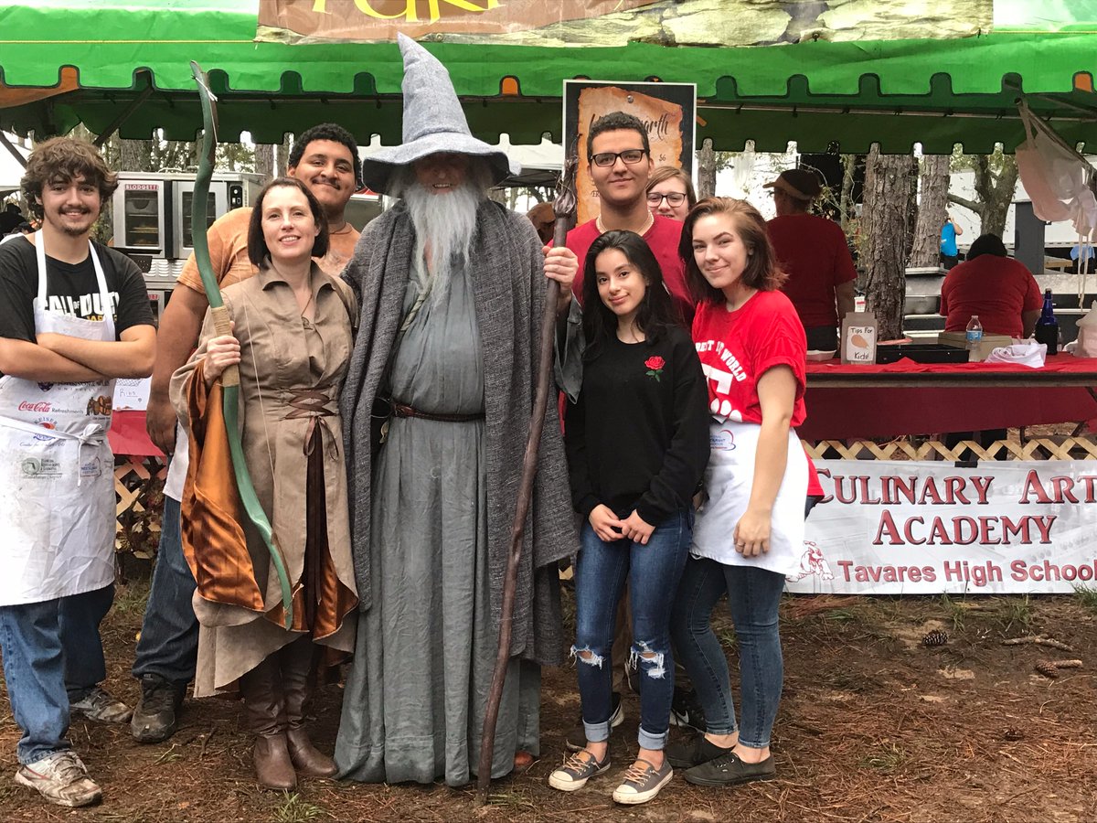 LCSD_CareerTech's tweet photo. THS's Culinary Arts Academy getting a visit from Gandolf #RENFAIR @bulldogtracks @LCSD_CareerTech  @LakeCCReadiness #FUTURECHEFS https://t.co/mrvIrXTm0G