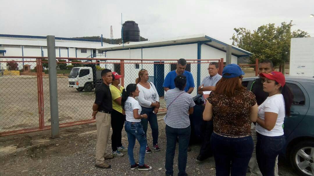 IngOrlandoM's tweet photo. Visitamos el Matadero-La Vigia en donde Verificamos la Puesta en Marcha de tan Importante Empresa Mixta! https://t.co/wC5qCdJxJW