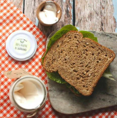 avrupa_gurme's tweet photo. #Vegetall mayo'lar sandiviçlerinizi süsler, kahvaltılarınız artık çok daha sağlıklı ve lezzetli!
#vegan #govegan #veganism #veganhour https://t.co/94q2H80Yow