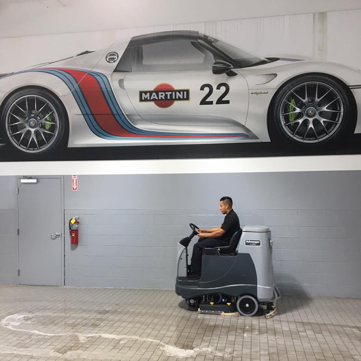AdvanceUS's tweet photo. Three high-performing models, one deep clean. The Advance Advenger® scrubbers are designed for maximum efficiency: https://t.co/ijdC0HfEol https://t.co/5UpaWcBfDa