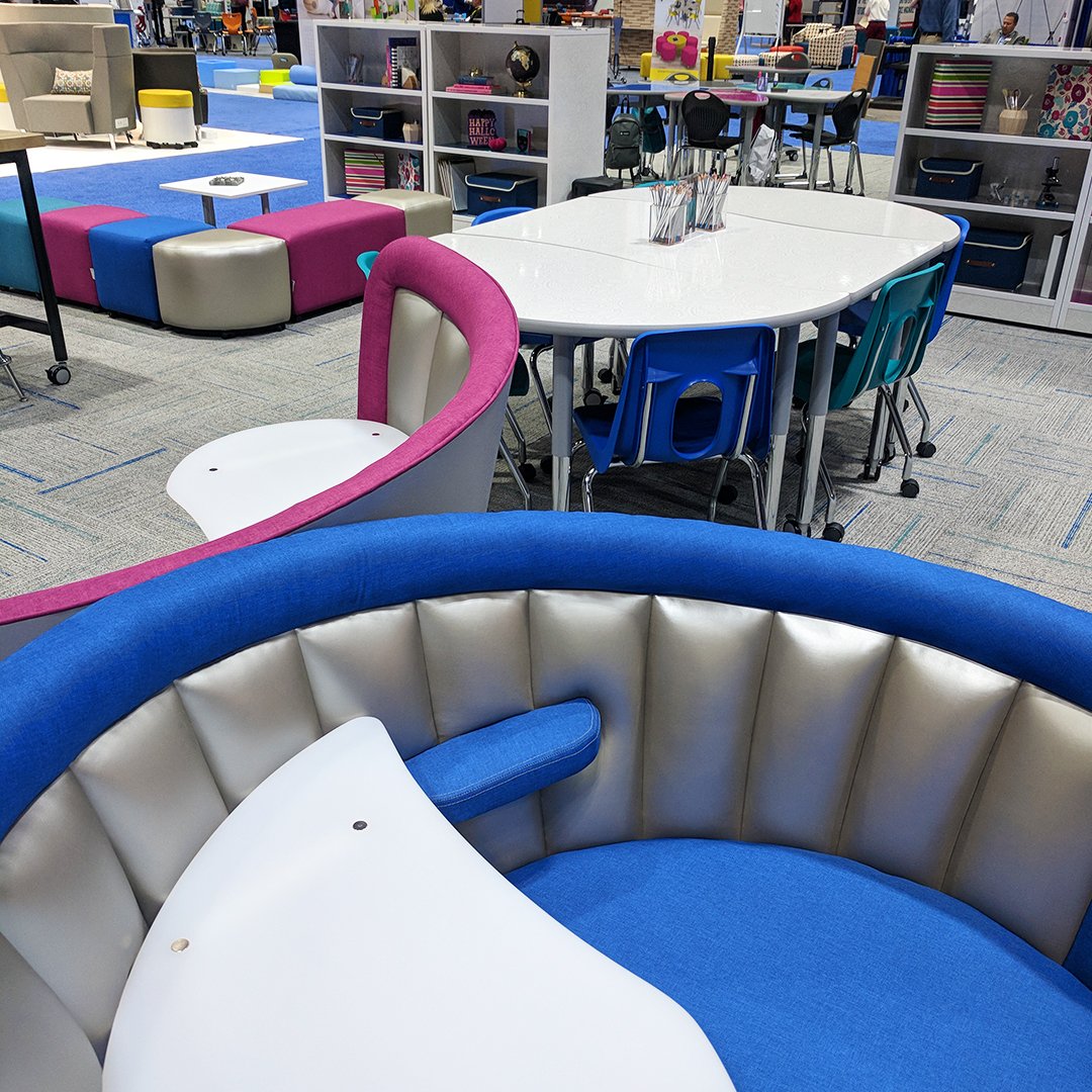 academiafurn's tweet photo. The Zone Series displayed at our #EDspaces2017 booth is our patented concept in semiprivate productive #workspaces. https://t.co/PZGqM7zGJ1 https://t.co/s3oOlwqYKC