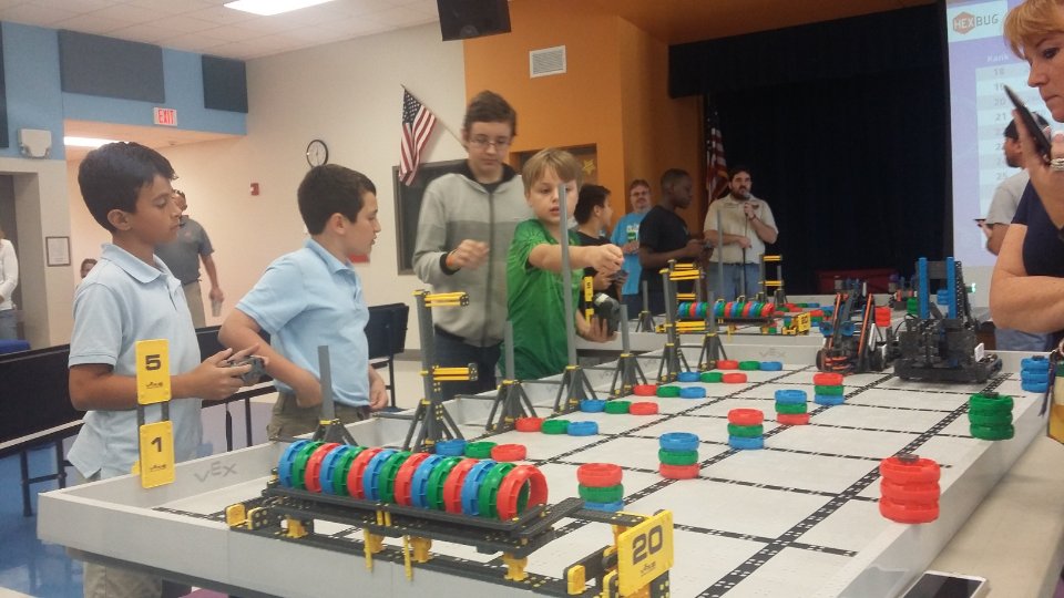 LCSD_CareerTech's tweet photo. Congratulations MDMS Robotics Team winning 1st place. Future engineers 
#STEM @LCSD_CareerTech, @lakeschools, @LakeCCReadiness, Great job! https://t.co/fCEMjqNoIJ