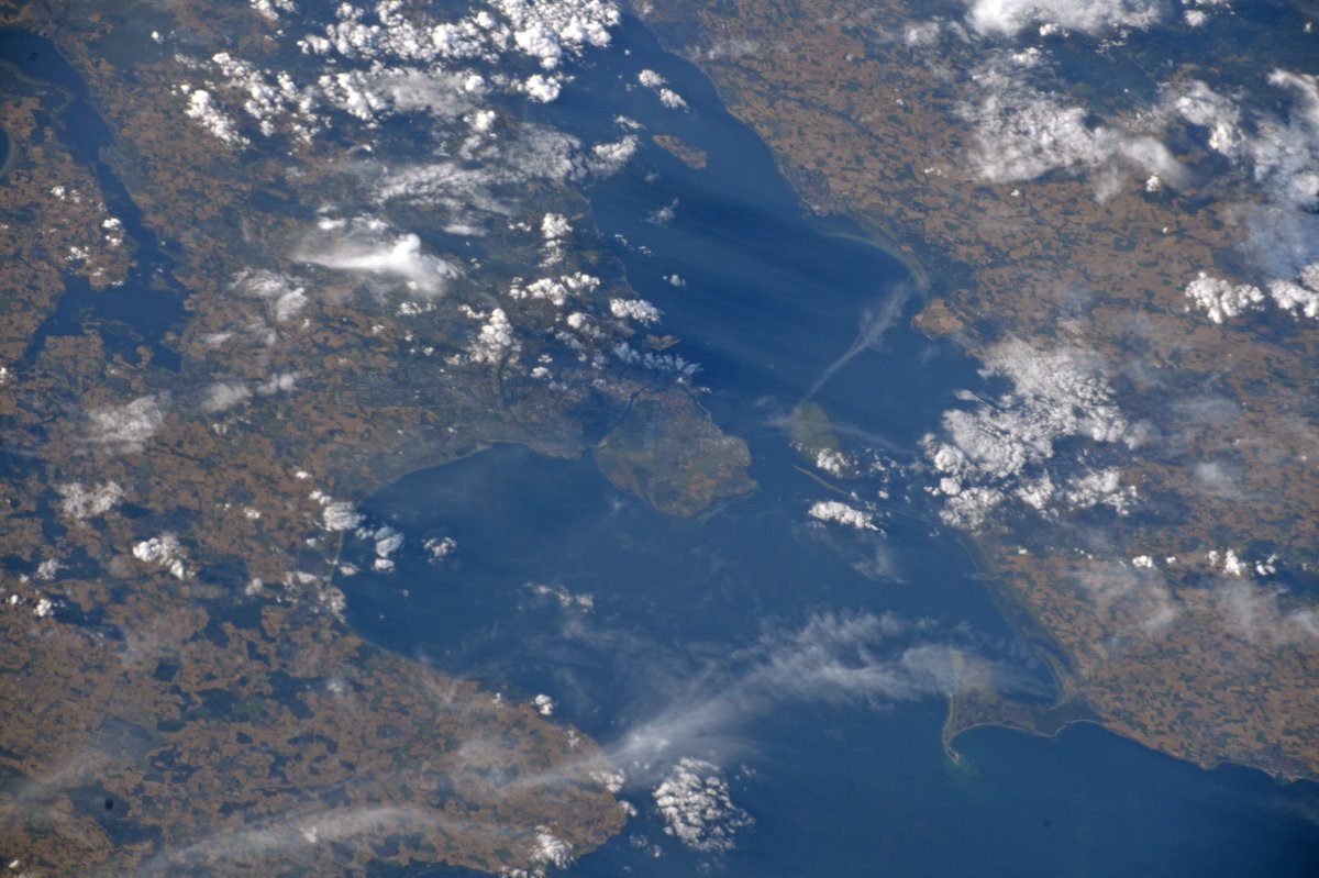 AstroKomrade's tweet image. It is an idyllic life along Copenhagen’s many canals in Denmark. #OneWorldManyViews
