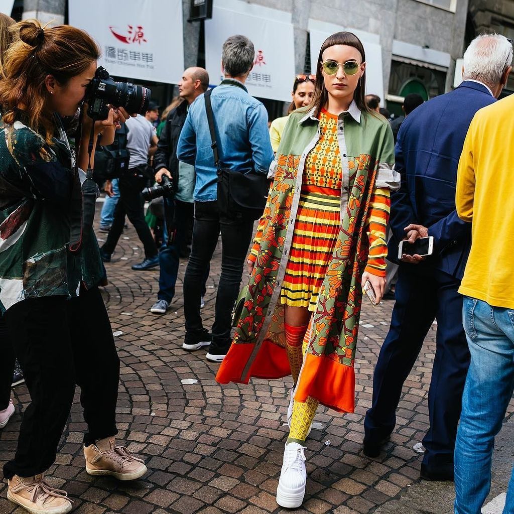 WalkingCanucks's tweet photo. Milan Fashion Week SS18
.
📸: @walkingcanucks

#mfw #milanfashionweek #fashionweek #milan  #streetstyle #streetfashion #streetsnap #fashion … https://t.co/epr3qVQHjQ