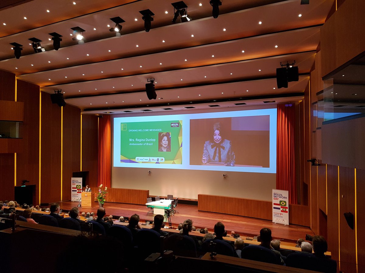 markvanommen81's tweet photo. Attending the 13th edition of the Brazil network day! Want to meet me? Send me a DM #Brazil #Holland #agriculture #networking #logistics https://t.co/oDDg3zAz98