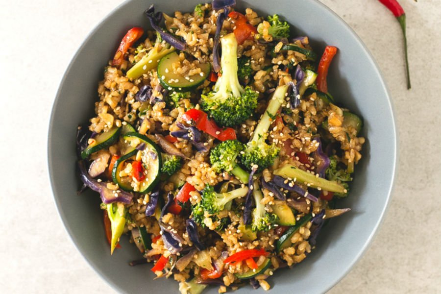 CocinayVino's tweet photo. Arroz frito con verduras, ¿se anima? https://t.co/Rq9RVwFa1w https://t.co/TCf8YWwqKY