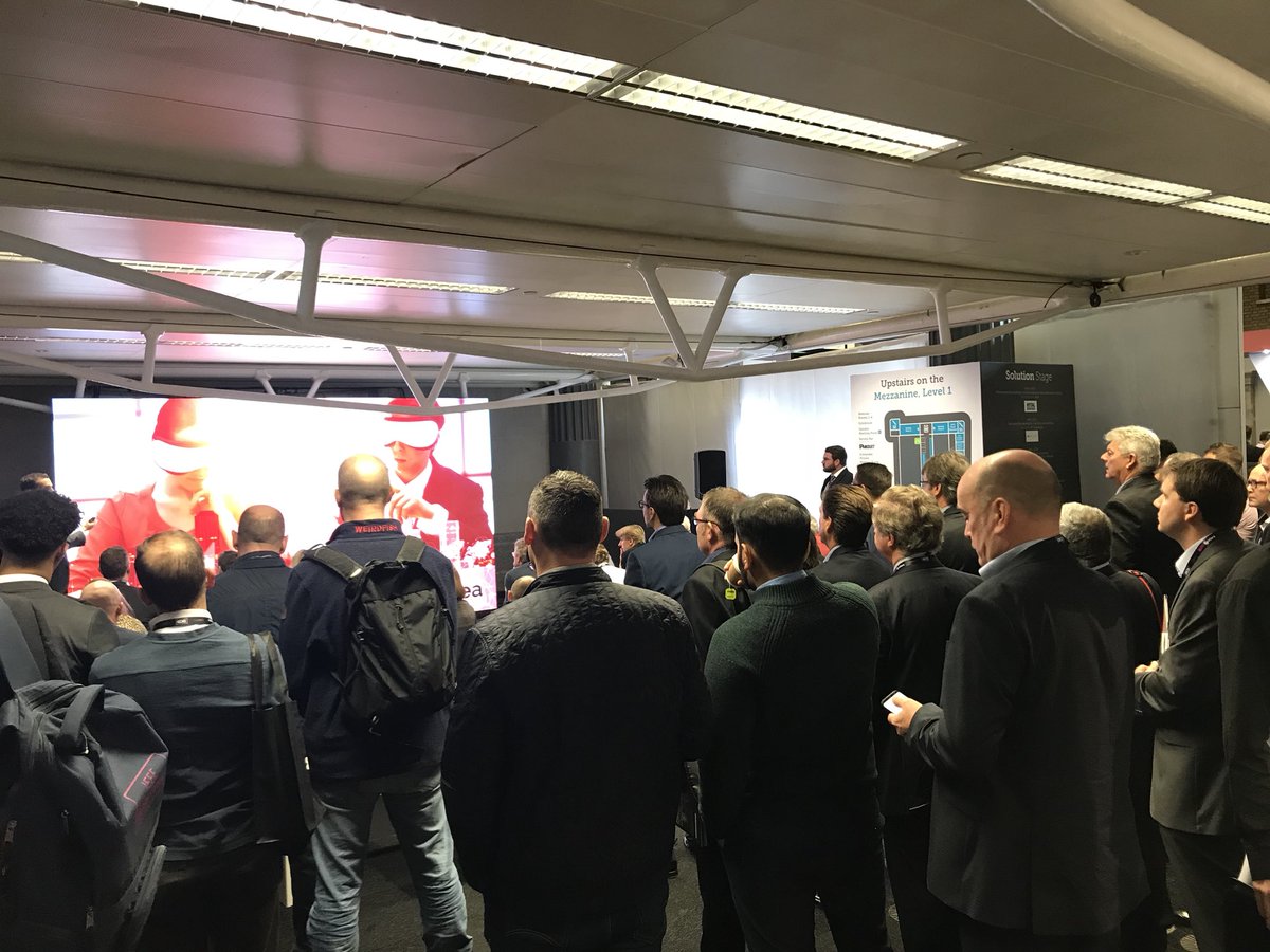 shunn_han's tweet photo. Wowwwwwwe #hiref #DCDZettastructure I can’t get a seatttt https://t.co/lMcGARUvii