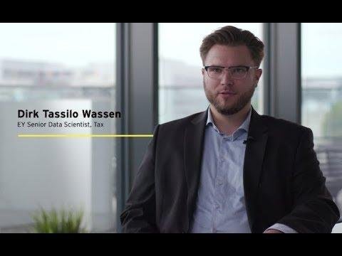 EYGSACareers's tweet photo. Mit Studienschwerpunkt Maschine Learning zu EY? Im Tax Technology-Team nichts Ungewöhnliches! Lest mehr im #EYBlog: https://t.co/iePA4UljUG https://t.co/V89JcjecMQ