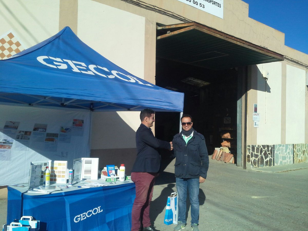 GECOLoficial's tweet photo. Hoy está @MMorteGECOL en Fuentesaúco (Zamora), en el almacén de D. Manuel Lobo
con Sergio Lobo y Doña Carmen del Río, Gerente #SiempreCerca https://t.co/xK8iY5KVuL