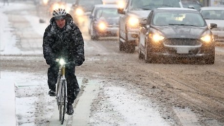 CBCToronto's tweet photo. First snowflakes could fall on Toronto this Thursday  https://t.co/VMkcY8pEQi https://t.co/csbU06sF0o