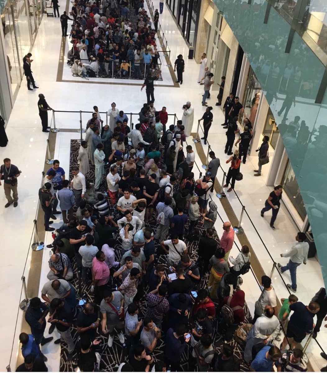 justmeuae's tweet photo. Grand opening of Impacter by @MelltooMarket People came in mass to #resell4acause Wow @ArabianBusiness @TheNationalUAE @khaleejtimes https://t.co/3lDtzRohJC