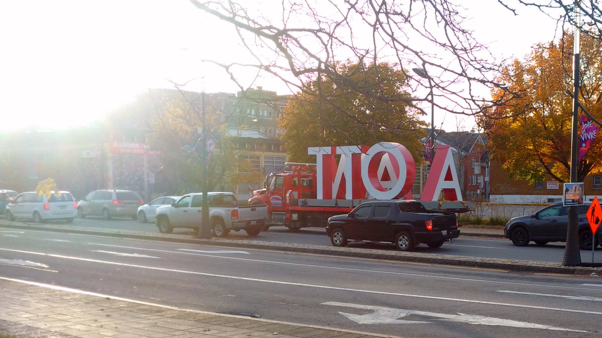 causerdan's tweet photo. Saw the Ottawa sign in Gatineau this morning! #OttawaOnTheMove https://t.co/HlV5NisjCC