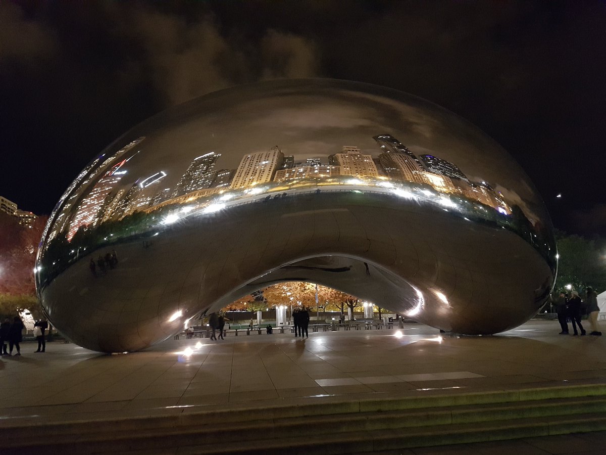 EasternFP's tweet image. Great ideas at #FABTECH17 @JudithPineault 
Here's the Chicago Bean