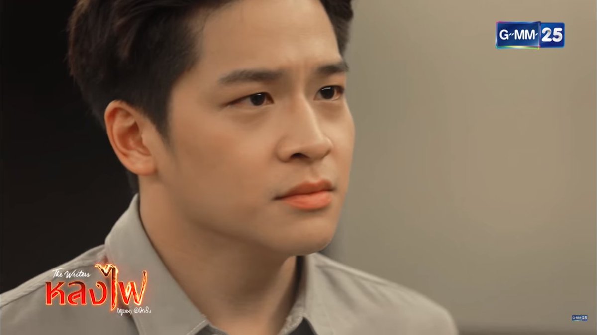 feefai4fam's tweet photo. ลิปสติกแท่งเดียวใช้ทั้งเรื่อง? #หลงไฟ https://t.co/7LoxSpIhg8
