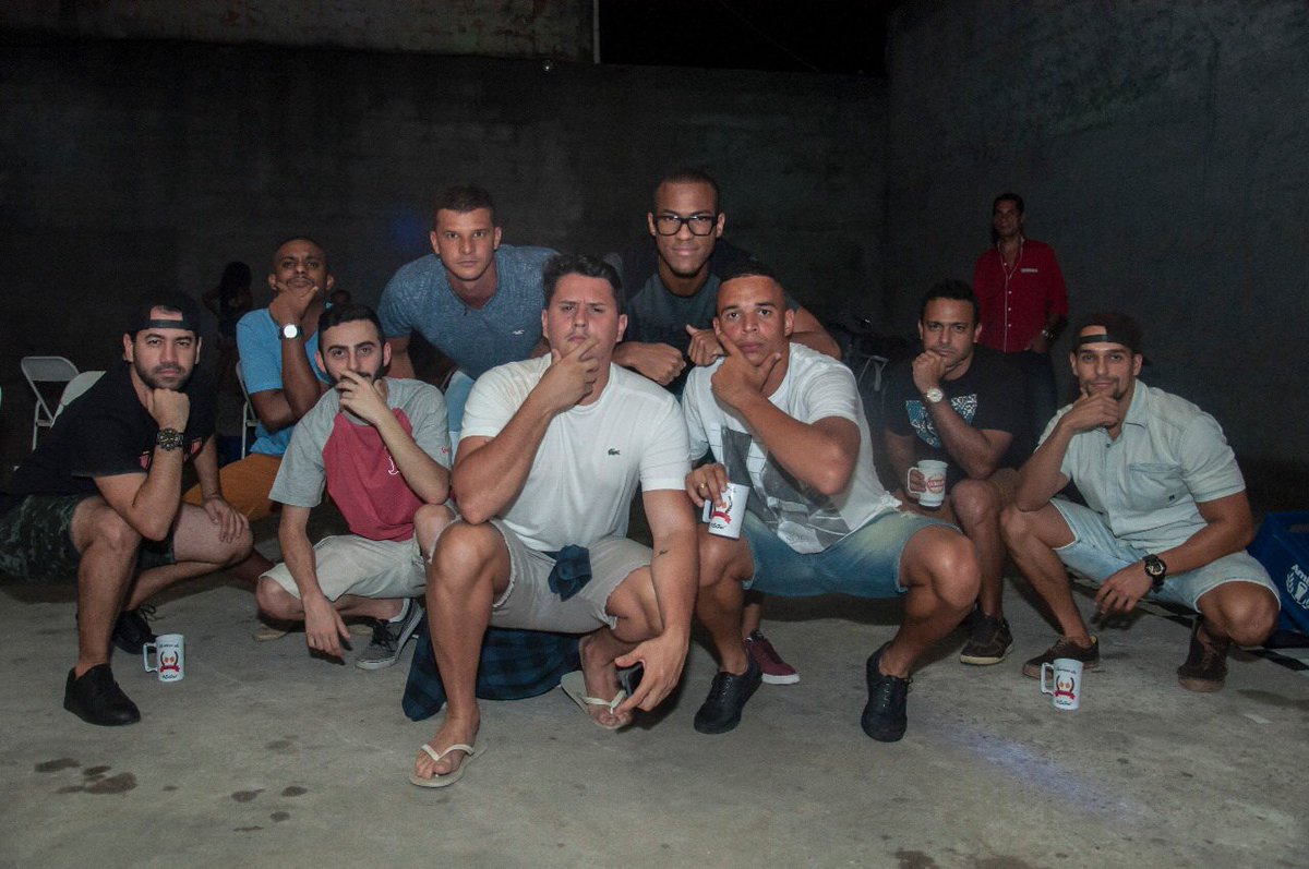 maia_jorge1's tweet photo. Só cria! #posedequebrada https://t.co/cPhByo8CL7