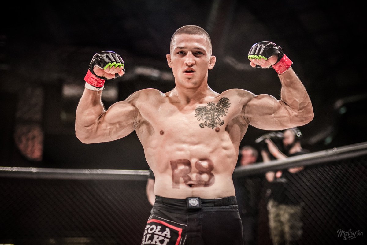 KotwicaMMA's tweet photo. Po sobotnim zwycięstwie. Kolejny krok do przodu. Kierunek tylko jeden/After last win. Another big step and only one goal. @ufc i'm coming! https://t.co/CZ7klh1udu