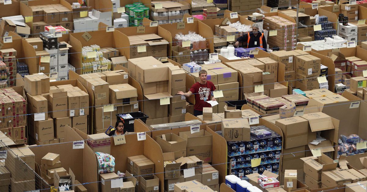 GoOmniiX's tweet photo. How this guy makes millions of dollars on #Amazon from big-box store’s discount aisles, like #Walmart. #RetailArbitrage https://t.co/AbnlbqRHaP