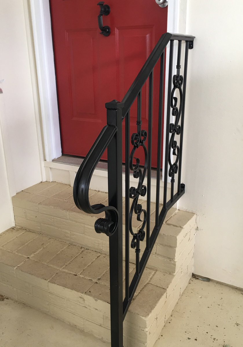 OldMillIron's tweet photo. A beautiful handrail to compliment a beautiful door! #customironwork https://t.co/w2Wboe9Raw