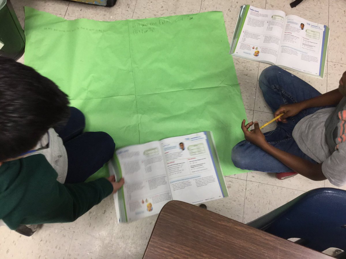 SharpJ4thNISD's tweet image. Students collaborate to solve multi-step word problems! #CNEpawsup