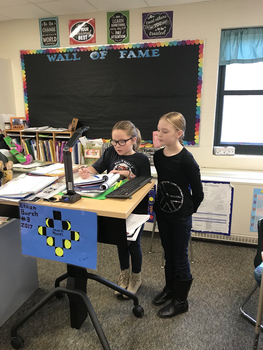 melissa_bradner's tweet photo. #fractions #teachingoneanother #usedifferentways @hutchingsele https://t.co/MY6GluOu1b