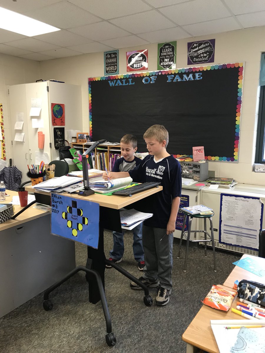 melissa_bradner's tweet photo. #fractions #teachingoneanother #usedifferentways @hutchingsele https://t.co/MY6GluOu1b