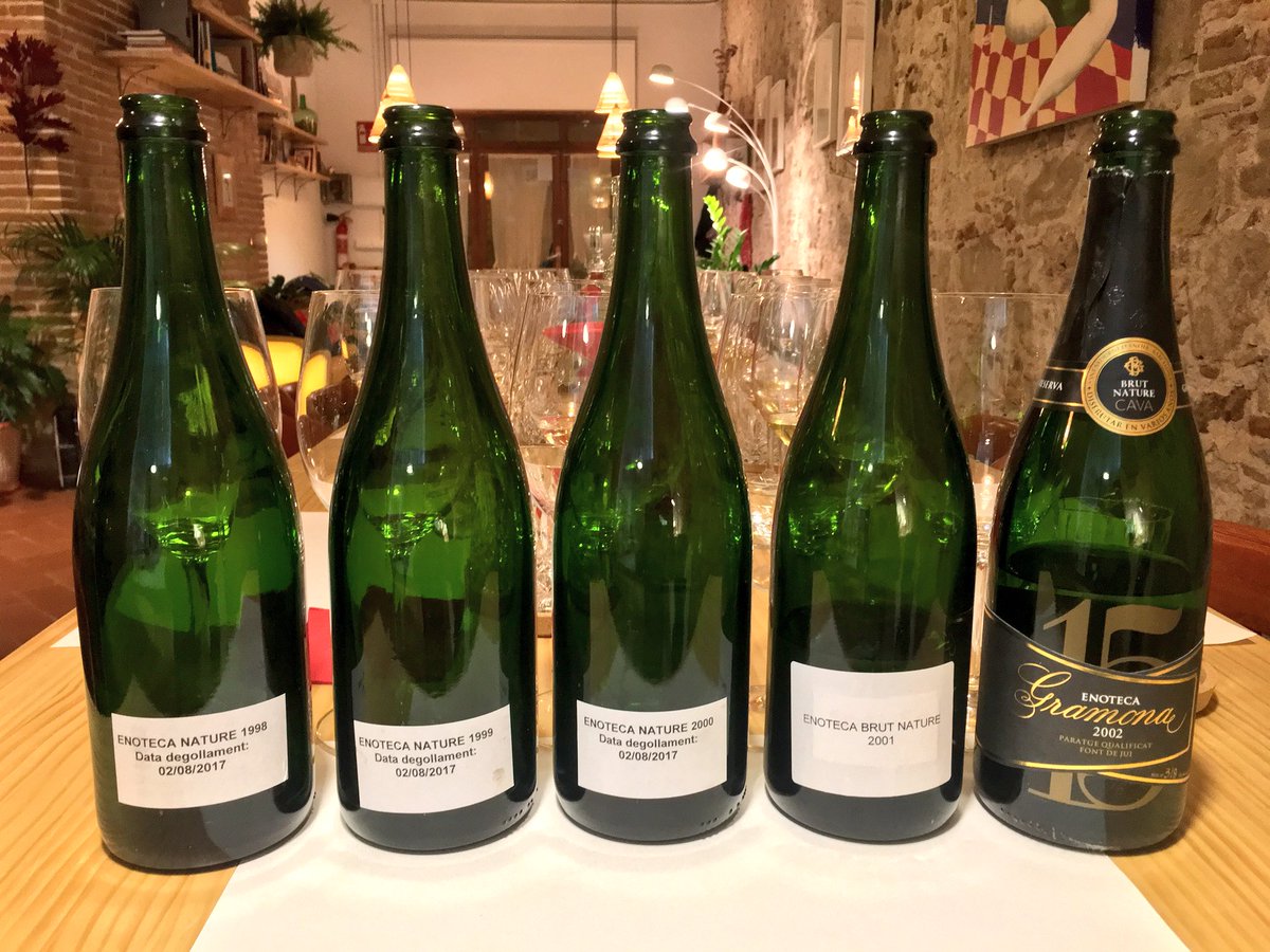 GRAMONA | Inolvidable cata vertical ENOTECA 98+99+00+01 y 02 como #CavaParatgeQualificat en <a href="/UmamiBarcelona/">umami barcelona</a> #Cava #Barcelona #Gramona