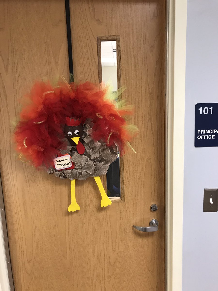 BJMcCabe1's tweet photo. Love the door decoration that a parent made for me! #HomeSweetHome https://t.co/2SfmO7wIWo