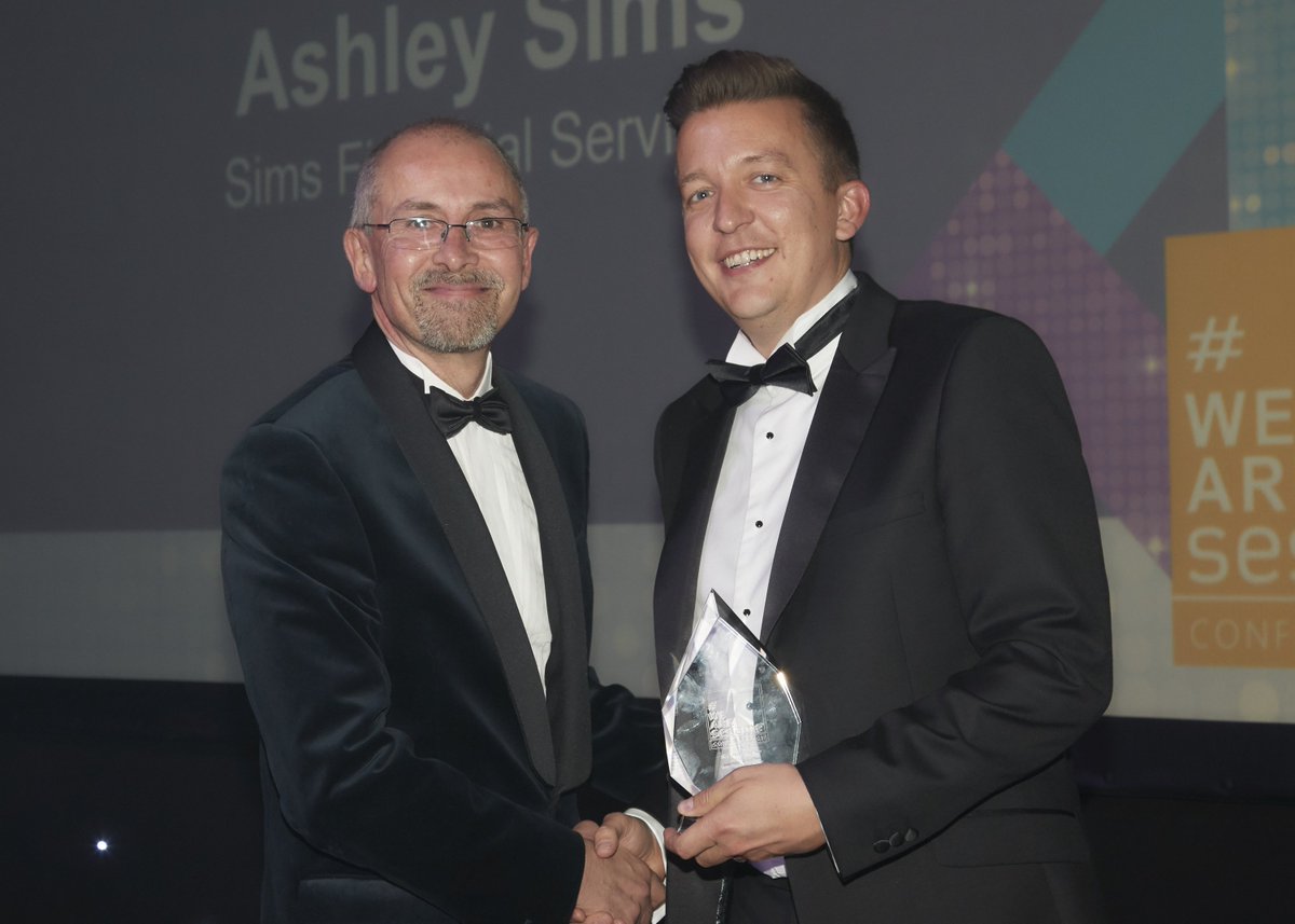 WeAreSesame's tweet photo. Congratulations to Sims Financial Services for winning the New Firm of the Year Award at the #WeAreSesame Conference 2017 https://t.co/p30U5MrvA3