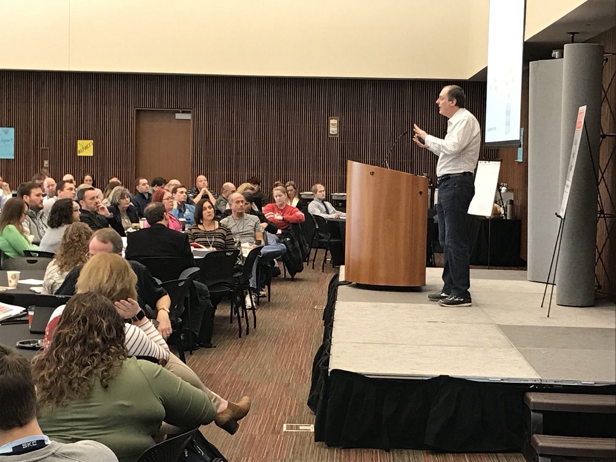 leanagilekc's tweet photo. #lakc17 Keynote. @t_magennis dropping some forecasting goodness for the audience. https://t.co/oRwgzNUkud